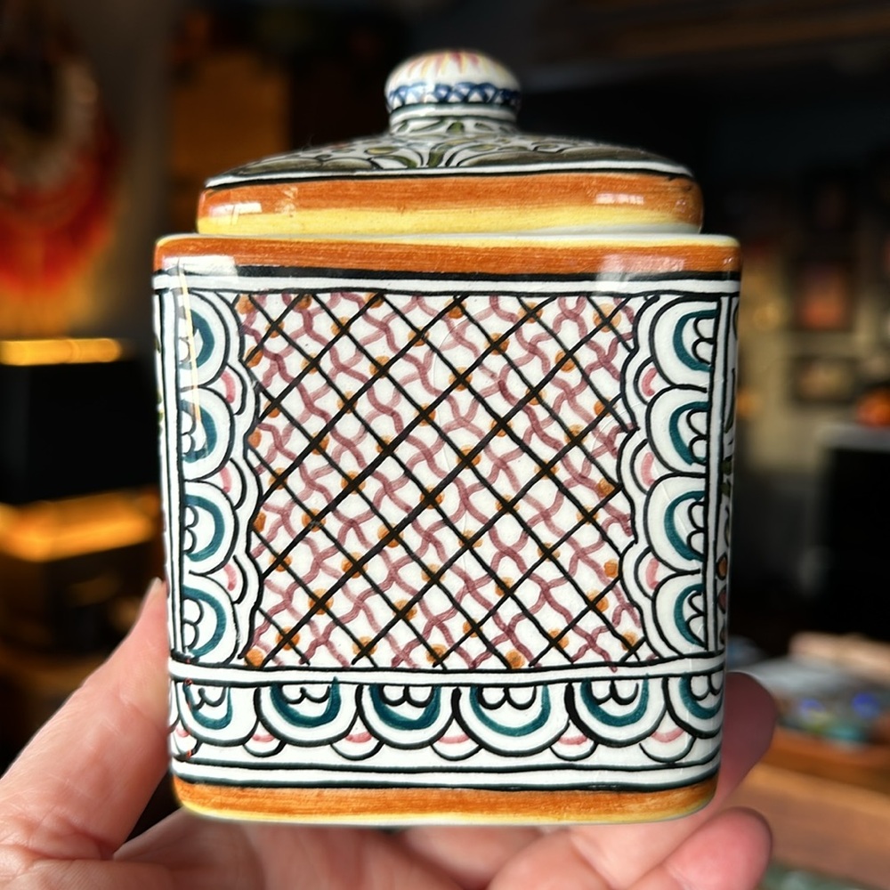 🇵🇹Ceramicas De Coimbra 3.5 wide x 5” H Square hand painted jar/lid Portugal - Picture 4 of 16
